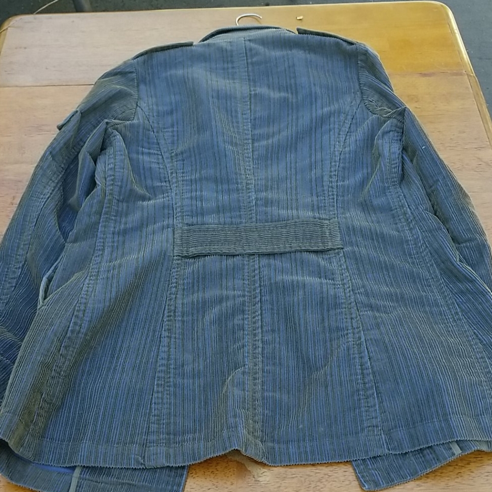 Jacket - Picture 6 of 8